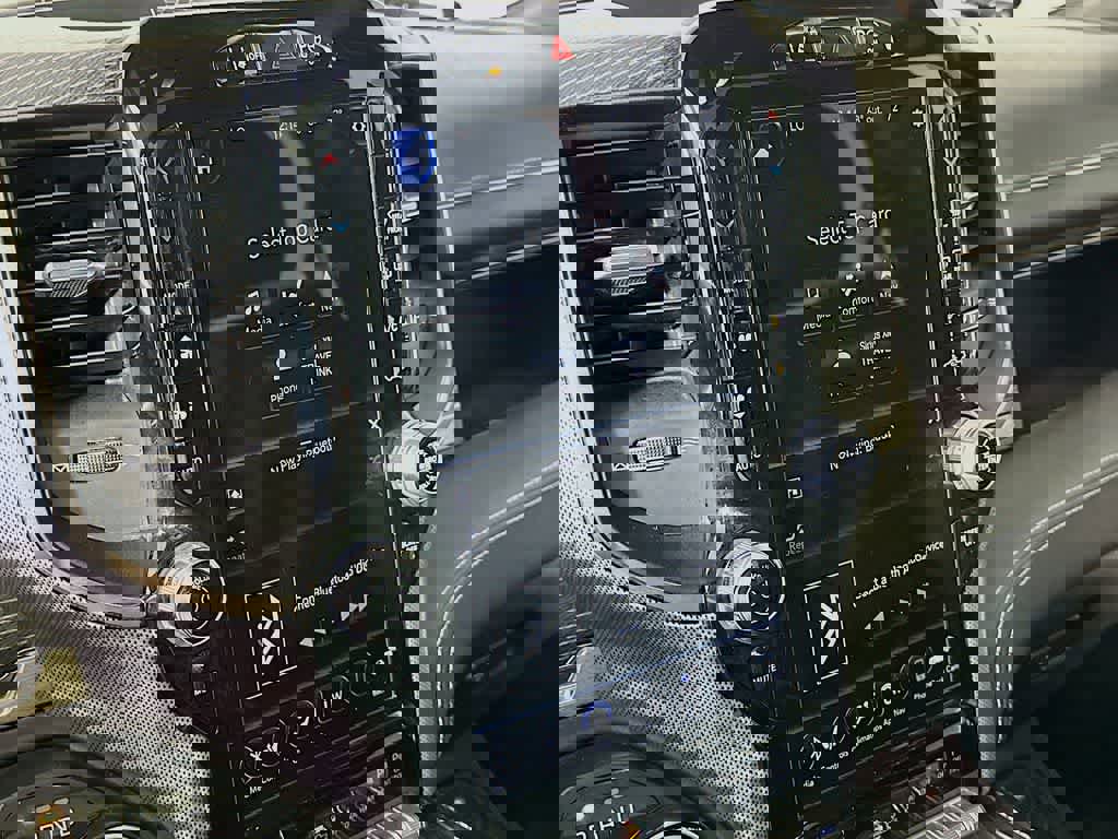 Used 2020 RAM 1500 Limited image 17