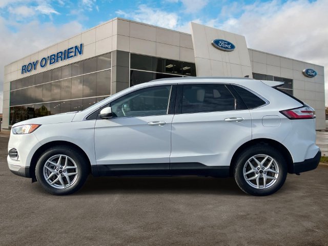 Certified 2024 Ford Edge SEL w/ Convenience Package AWD/4WD image 2