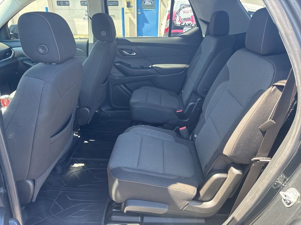 Used 2020 Chevrolet Traverse LT image 28