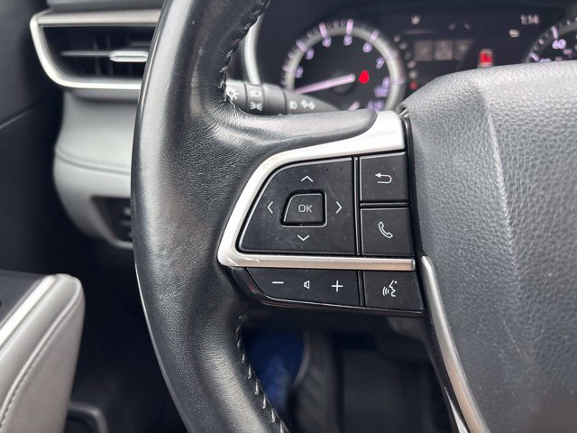 Used 2022 Toyota Highlander XLE AWD/4WD image 20