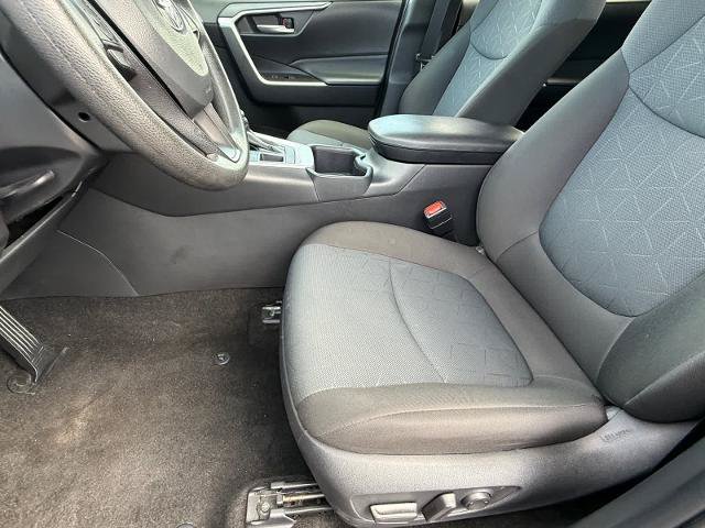 Used 2025 Toyota RAV4 XLE AWD/4WD image 13