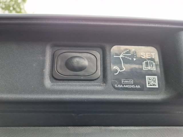 Certified 2025 Ford Mustang Mach-E Premium AWD/4WD image 27