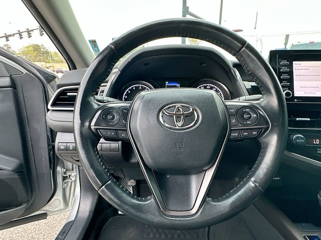 Used 2021 Toyota Camry SE w/ Convenience Package image 18