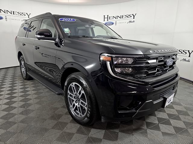 Certified 2025 Ford Expedition Active RWD image 4
