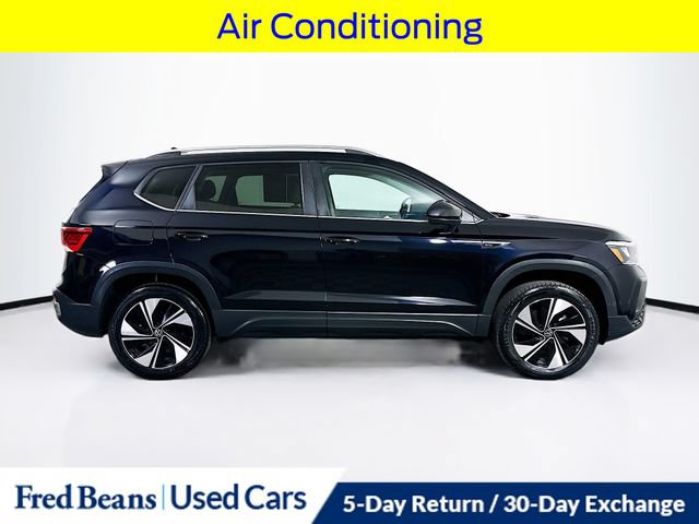 Used 2023 Volkswagen Taos SE AWD/4WD image 9