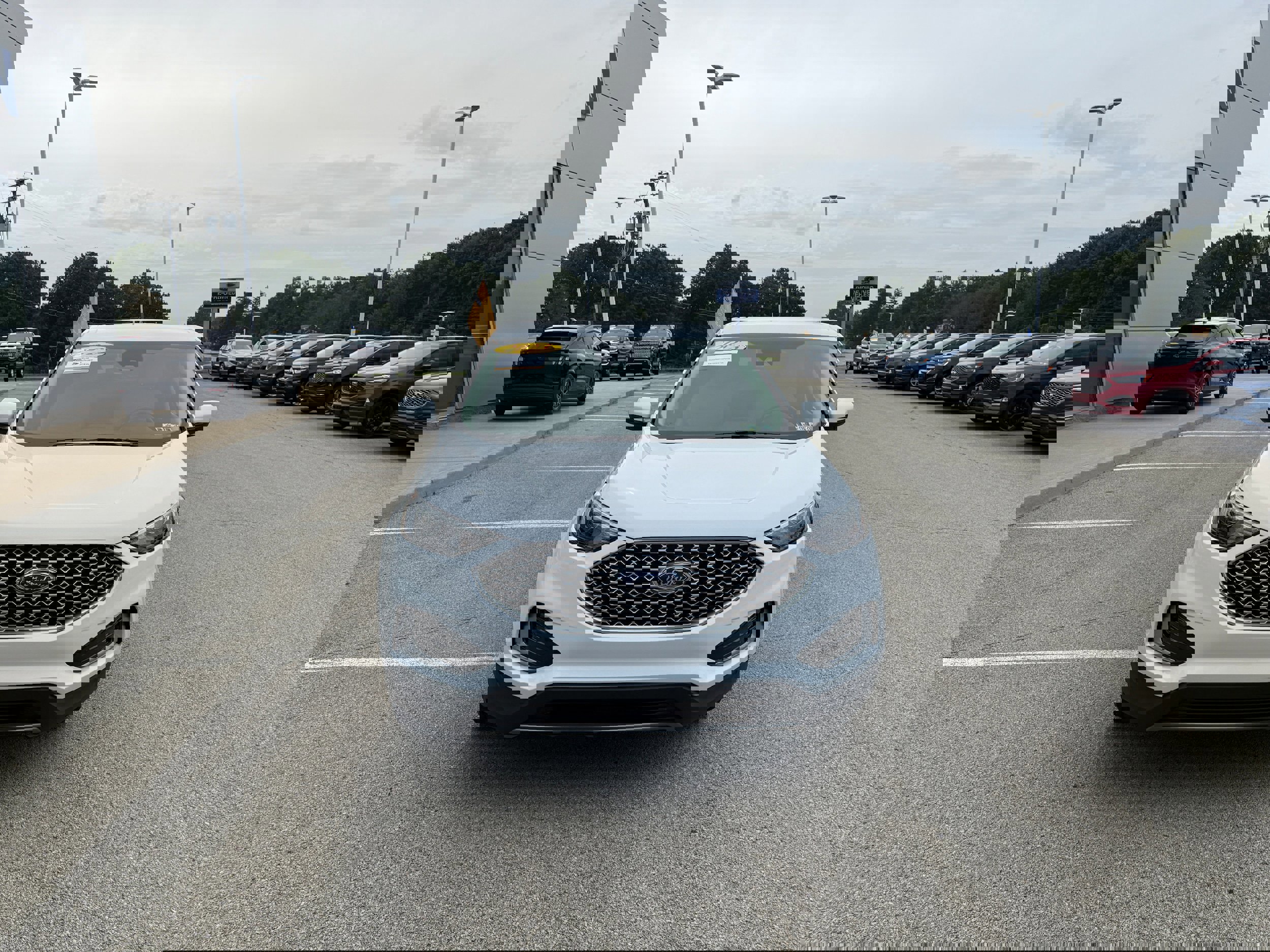 Certified 2024 Ford Edge SEL image 8