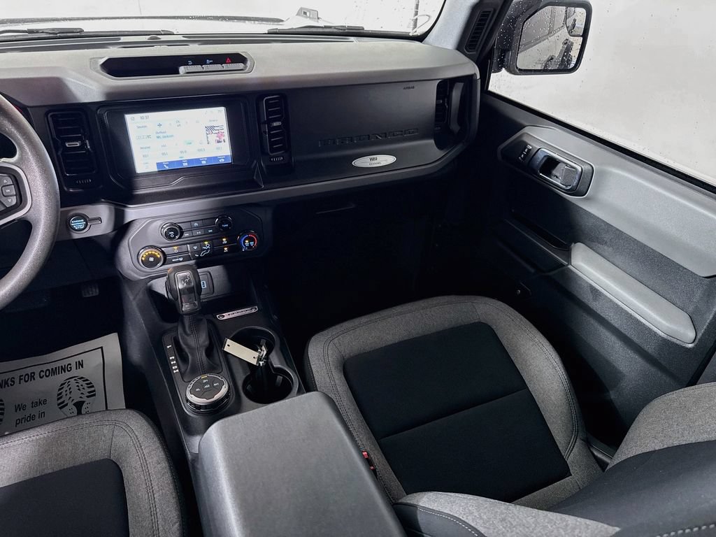 Certified 2023 Ford Bronco 4-Door AWD/4WD image 3