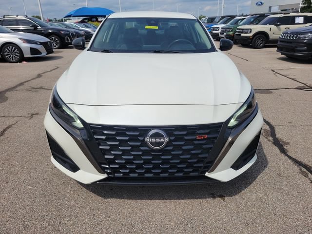 Used 2023 Nissan Altima 2.5 SR FWD image 8