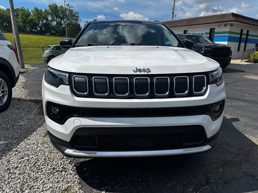 Used 2022 Jeep Compass Limited AWD/4WD image 2