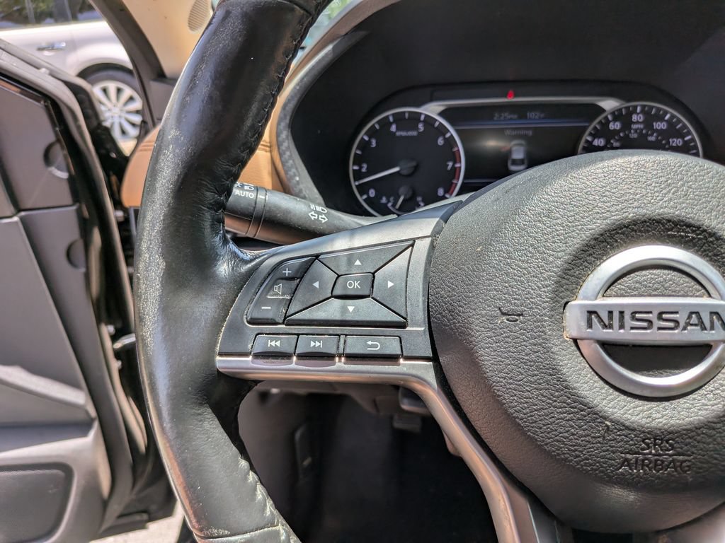 Used 2023 Nissan Sentra SV w/ SV Premium Package FWD image 30
