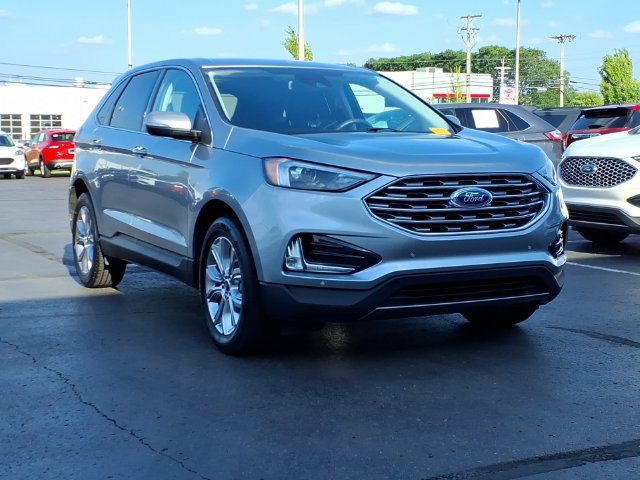 Certified 2024 Ford Edge Titanium AWD/4WD image 3