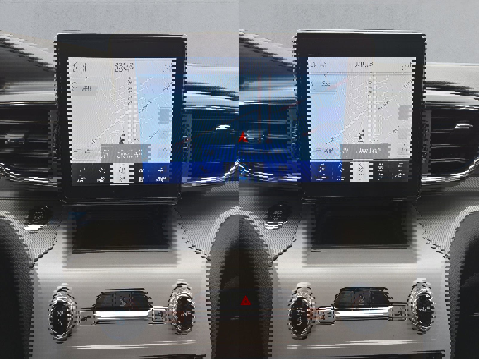 Certified 2023 Ford Explorer XLT w/ Equipment Group 202A image 18