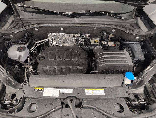 Used 2025 Volkswagen Atlas Cross Sport SEL Premium R-Line AWD/4WD image 9