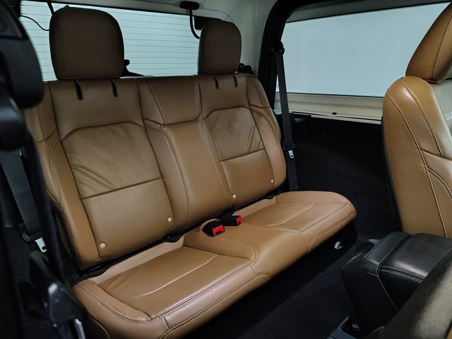 Used 2022 Jeep Wrangler Rubicon w/ Cold Weather Group AWD/4WD image 32