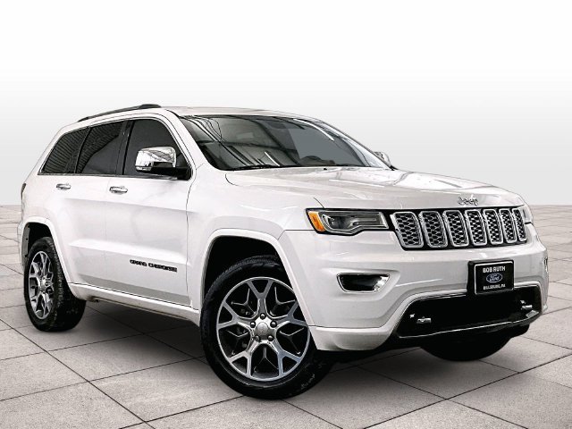 Used 2020 Jeep Grand Cherokee Overland AWD/4WD image 2