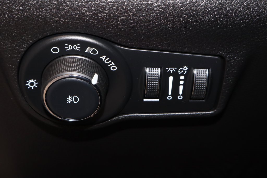 Used 2024 Jeep Compass Limited w/ Elite Group image 26