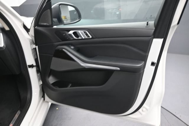 Used 2023 BMW X7 xDrive40i AWD/4WD image 35