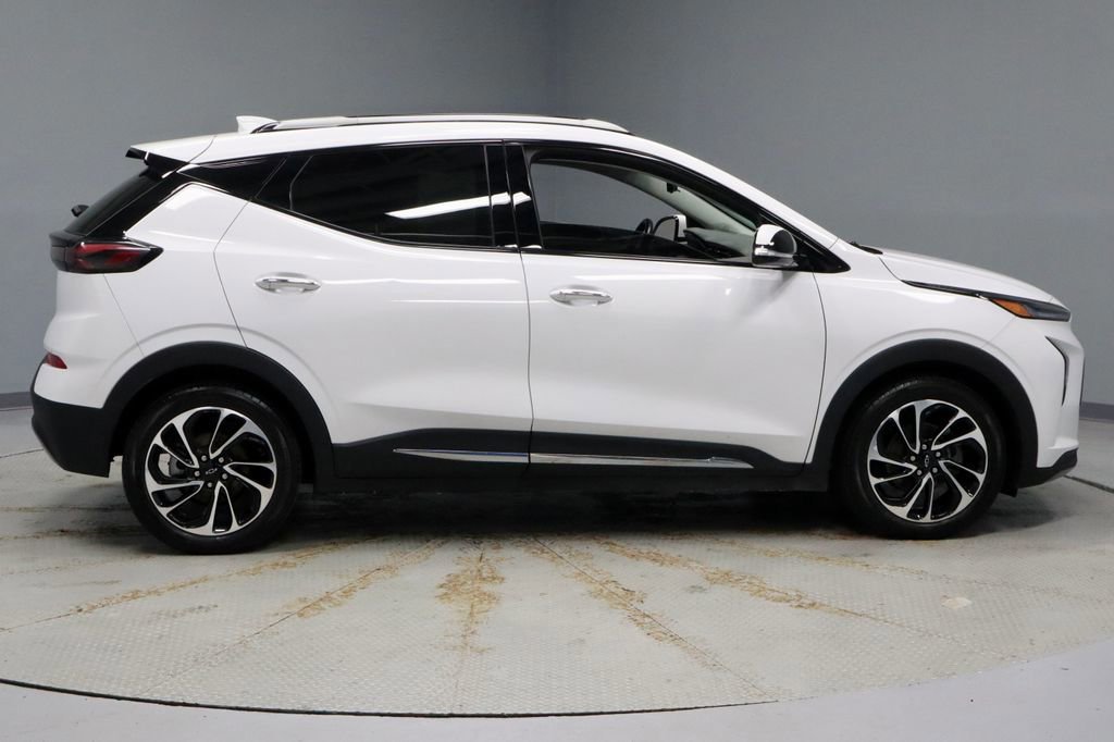 Used 2023 Chevrolet Bolt EUV Premier image 6