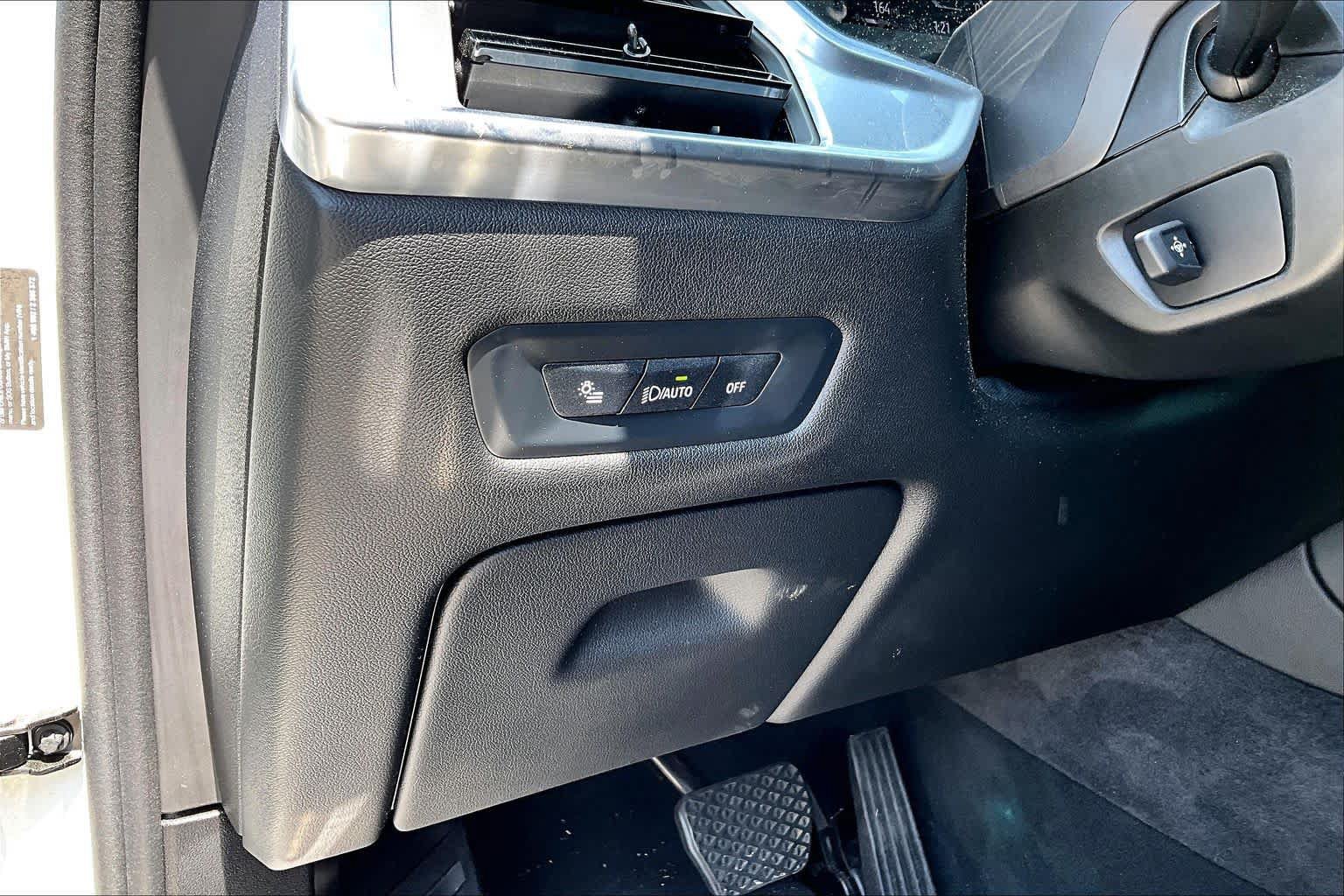 Used 2026 BMW X5 xDrive40i AWD/4WD image 37