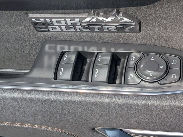 Used 2026 Chevrolet Silverado 1500 High Country w/ Midnight Edition AWD/4WD image 16