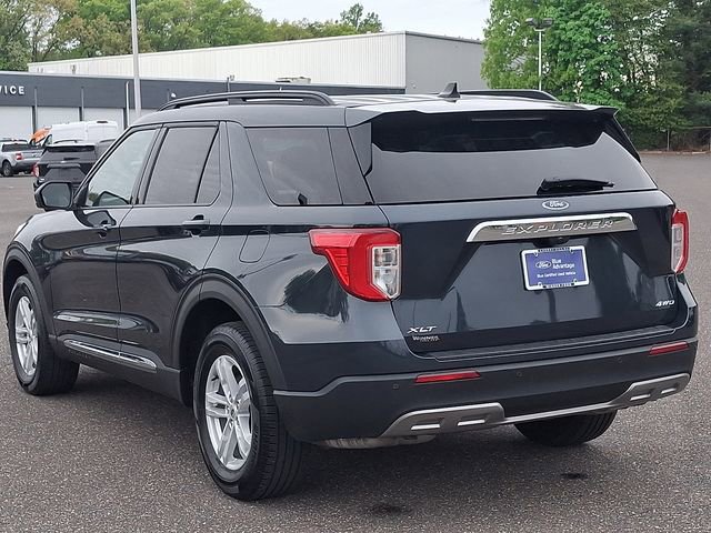 Certified 2023 Ford Explorer XLT w/ Equipment Group 202A AWD/4WD image 4