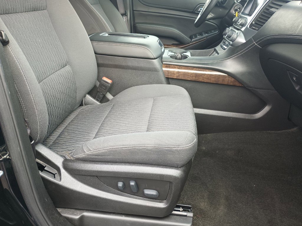 Used 2017 Chevrolet Tahoe LS w/ All-Season Package image 34