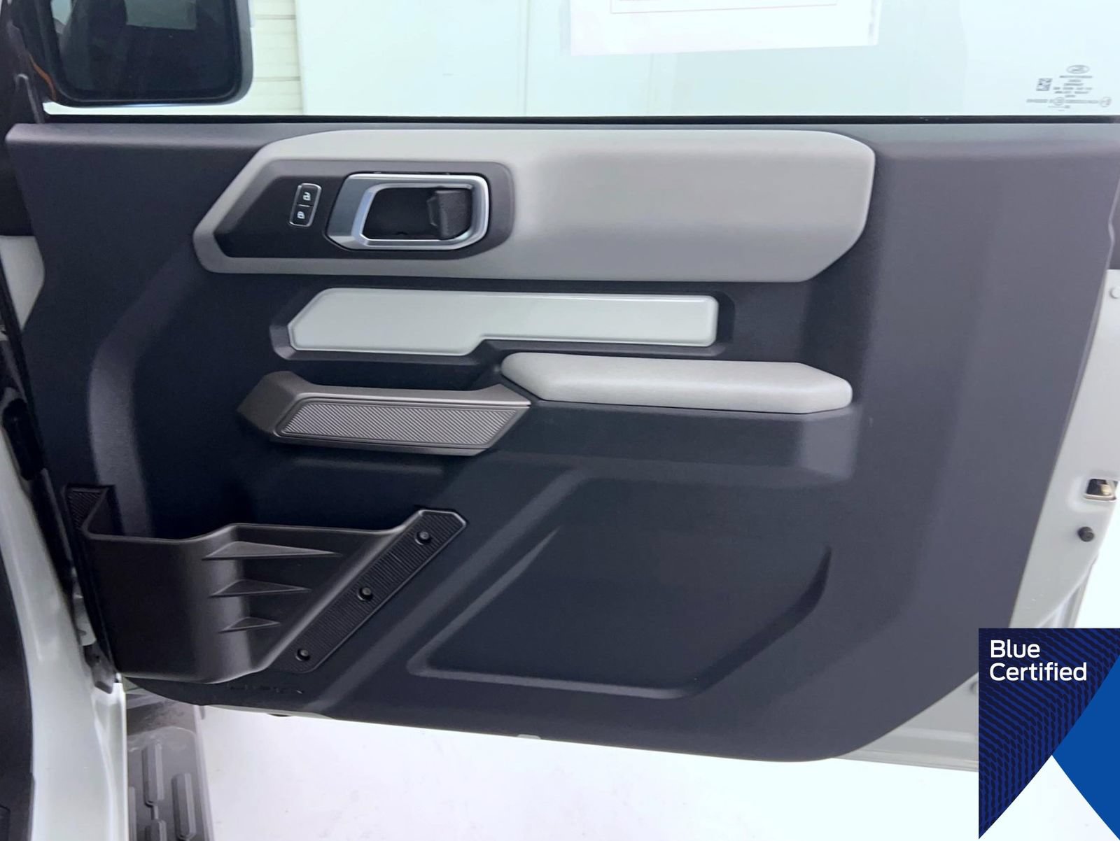 Certified 2022 Ford Bronco Badlands AWD/4WD image 16