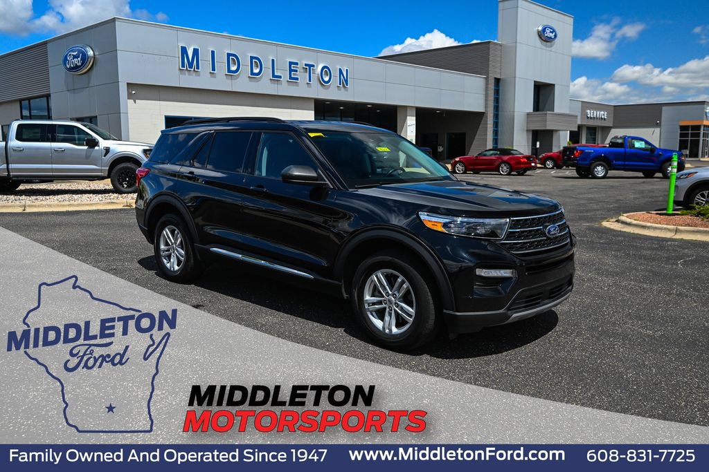 Certified 2024 Ford Explorer XLT w/ Equipment Group 202A AWD/4WD image 1
