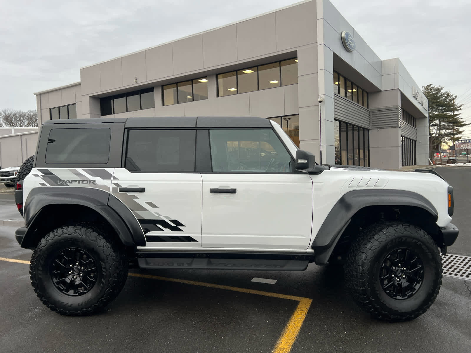 Certified 2023 Ford Bronco Raptor image 6