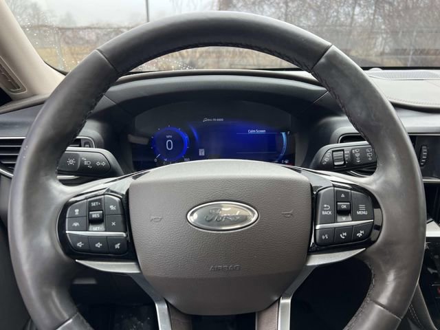 Certified 2022 Ford Explorer Platinum w/ Equipment Group 601A image 23