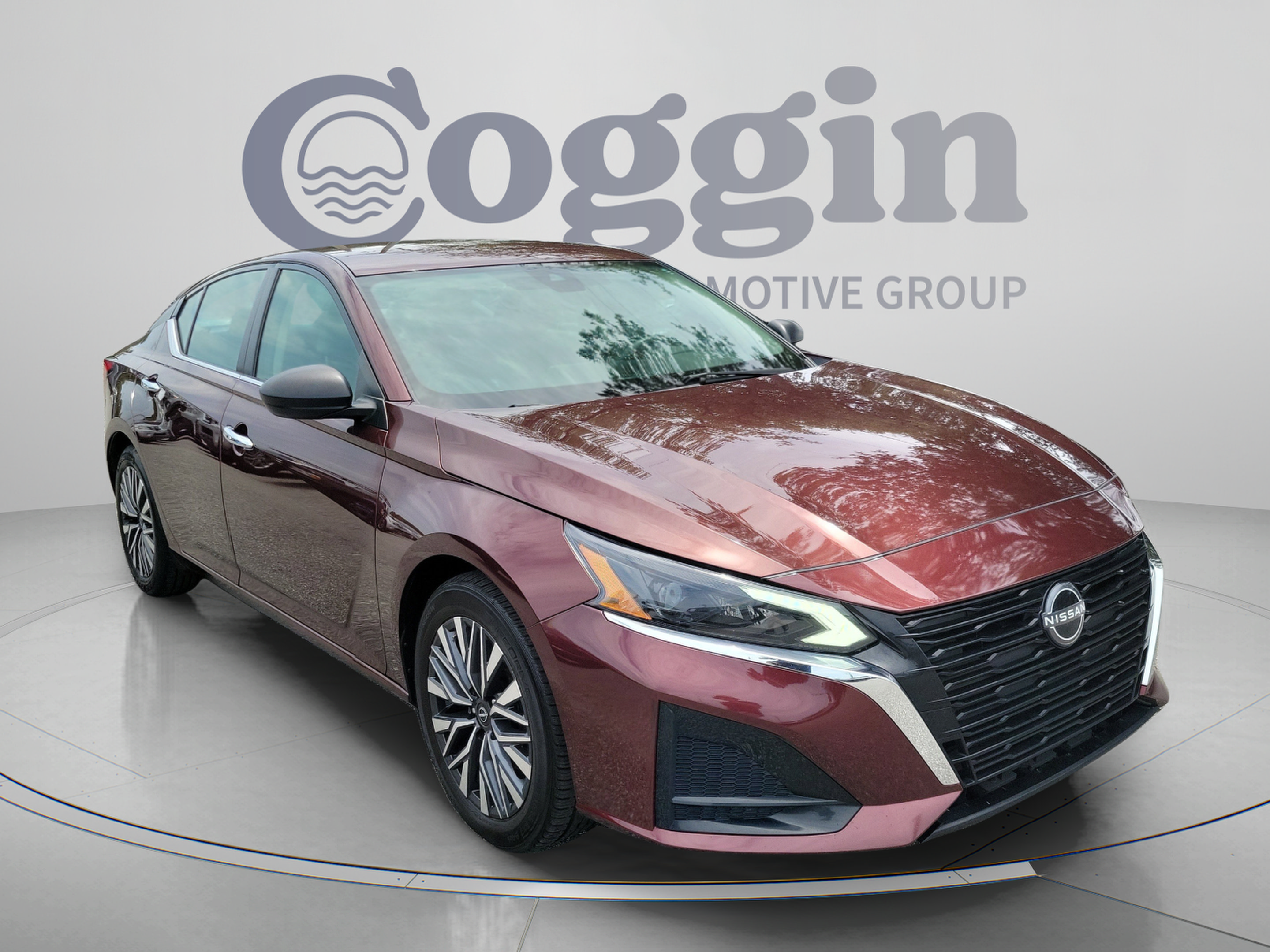 Used 2024 Nissan Altima 2.5 SV FWD image 4