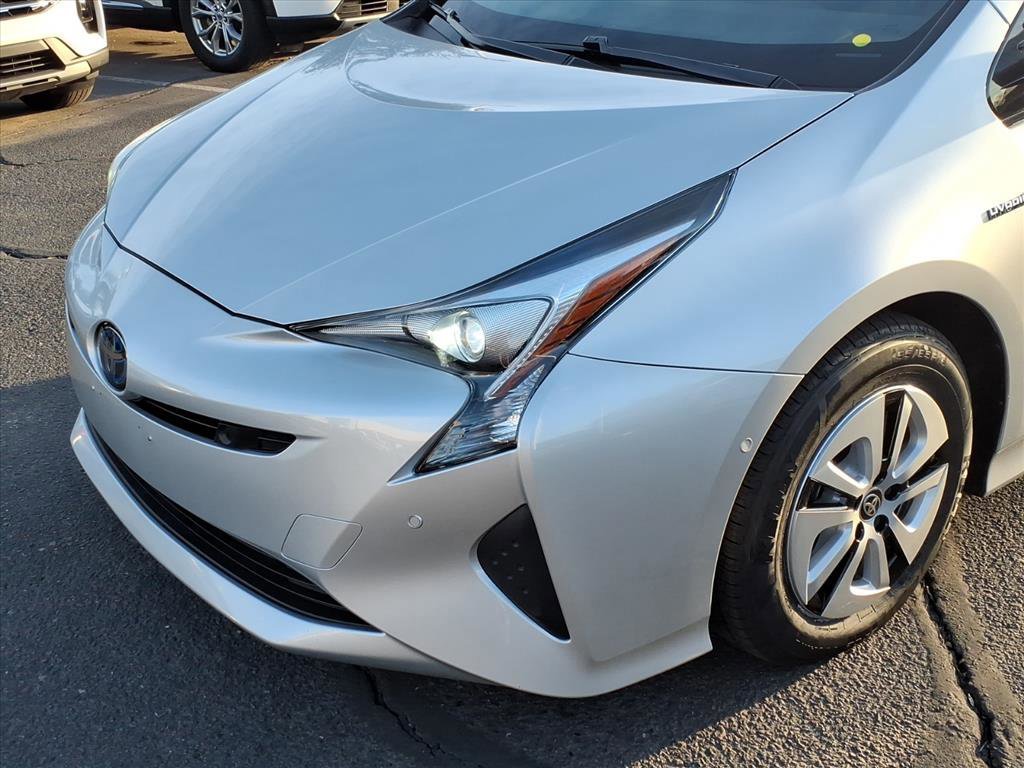 Used 2017 Toyota Prius Three image 7