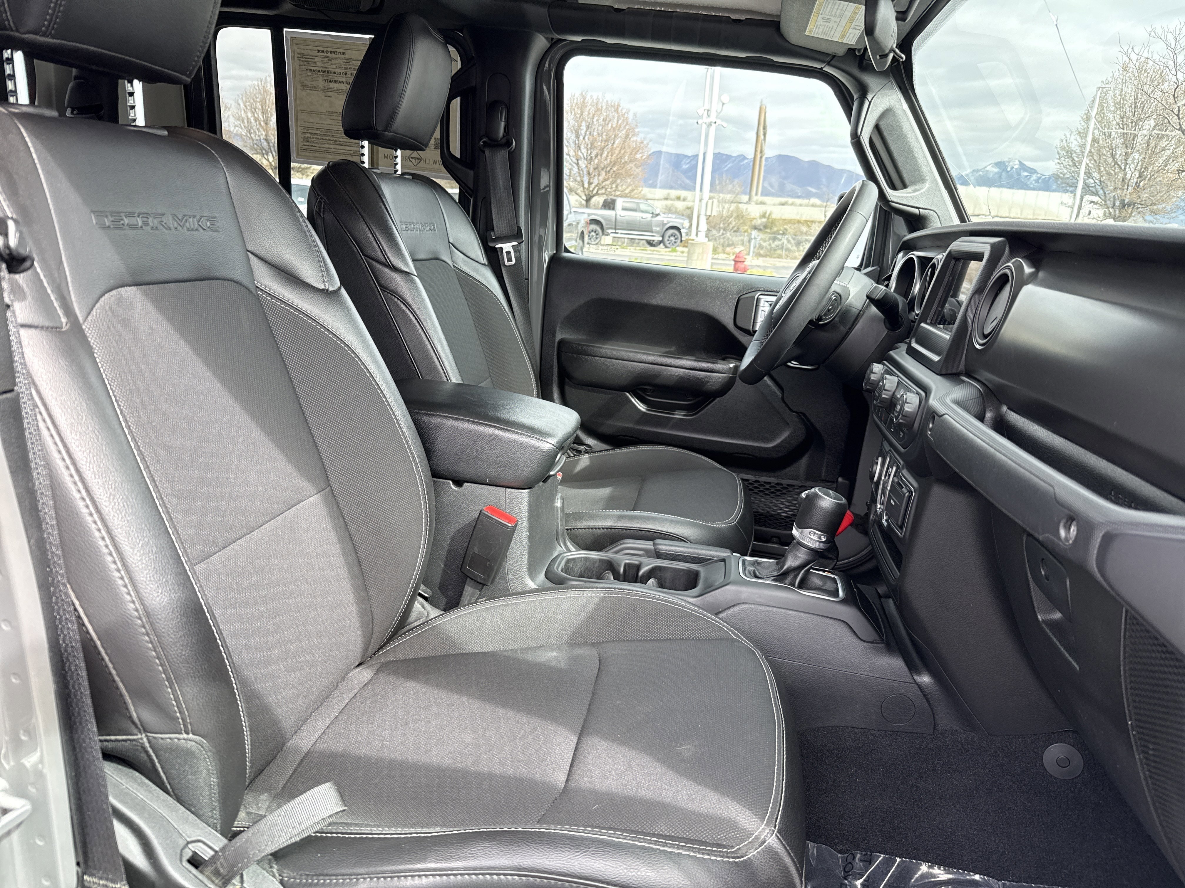 Used 2023 Jeep Gladiator Sport image 27