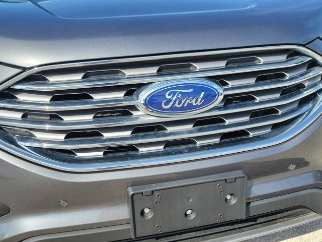 Certified 2022 Ford Edge Titanium AWD/4WD image 7