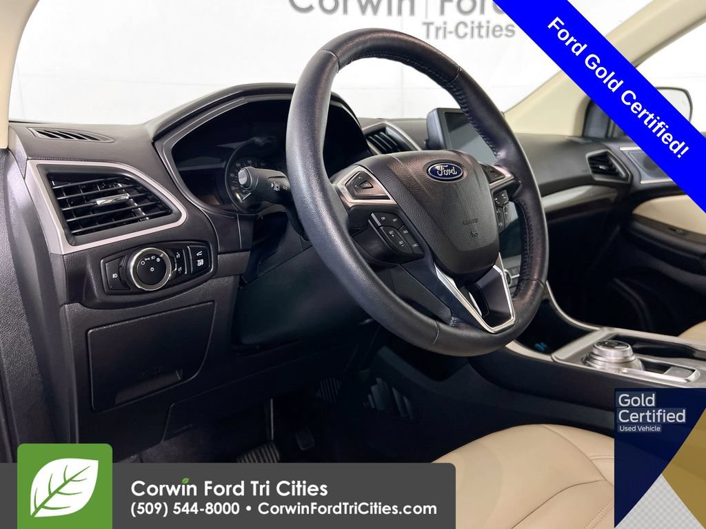 Certified 2024 Ford Edge SEL w/ Convenience Package AWD/4WD image 3