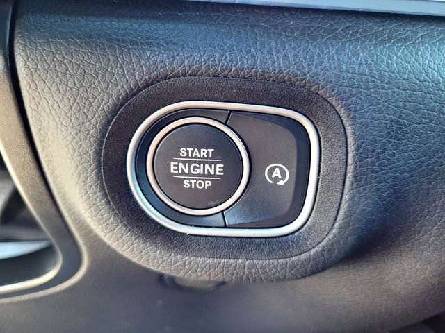 Used 2025 Mercedes-Benz GLS 450 4MATIC image 17