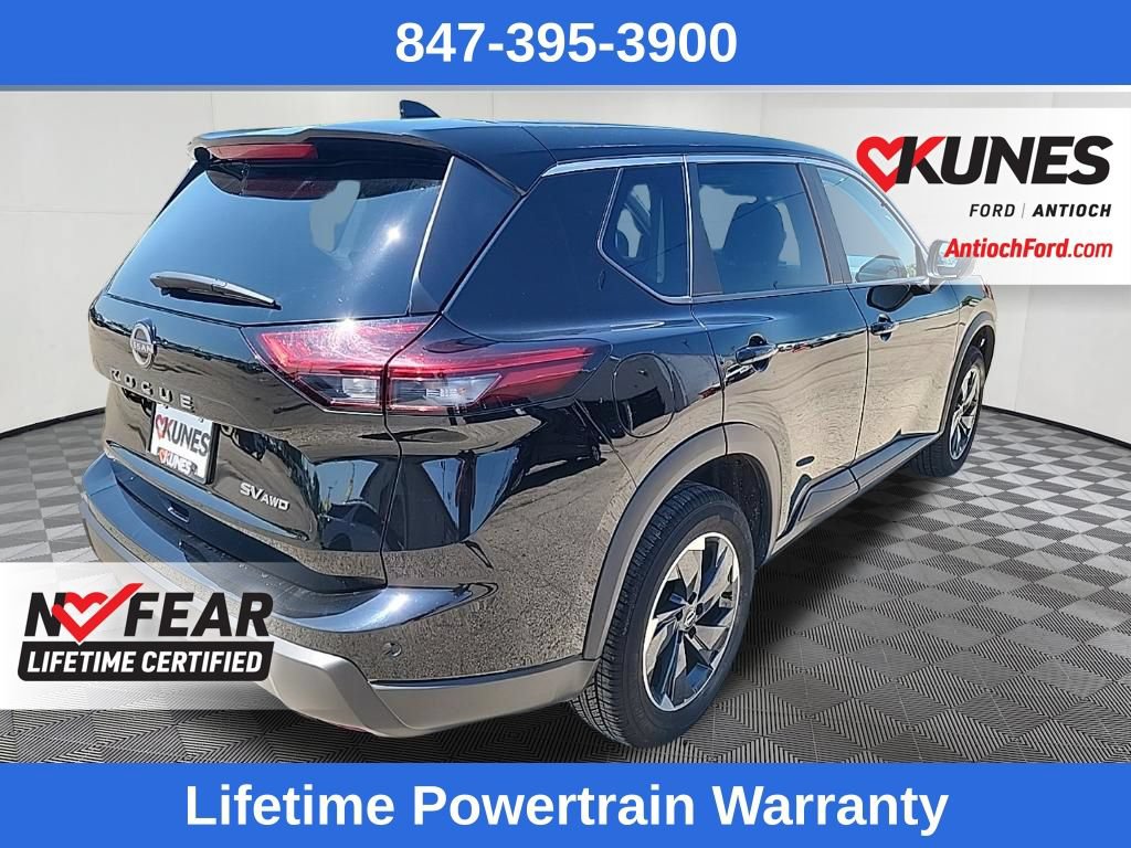 Used 2024 Nissan Rogue SV AWD/4WD image 13