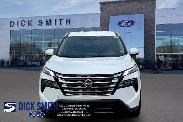 Used 2025 Nissan Rogue SV FWD image 2