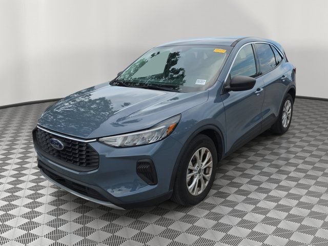 Certified 2023 Ford Escape Active FWD image 3