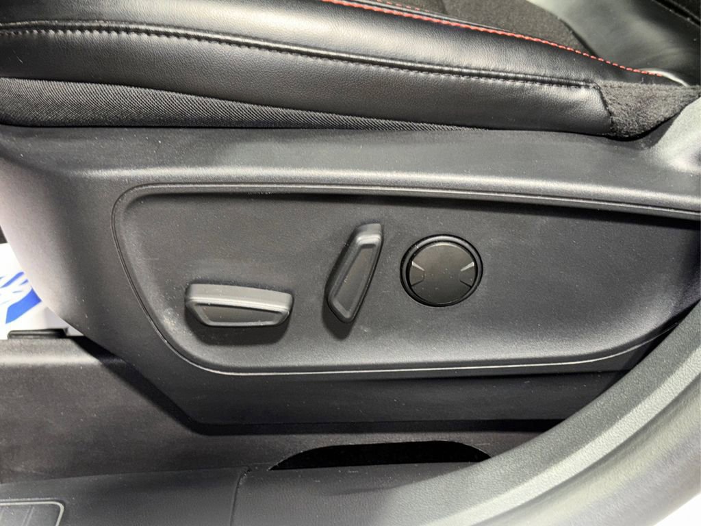Certified 2025 Ford Escape ST-Line image 28
