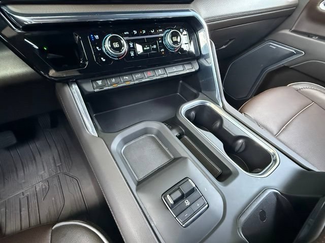 Used 2025 GMC Sierra 2500 Denali w/ Technology Package AWD/4WD image 27