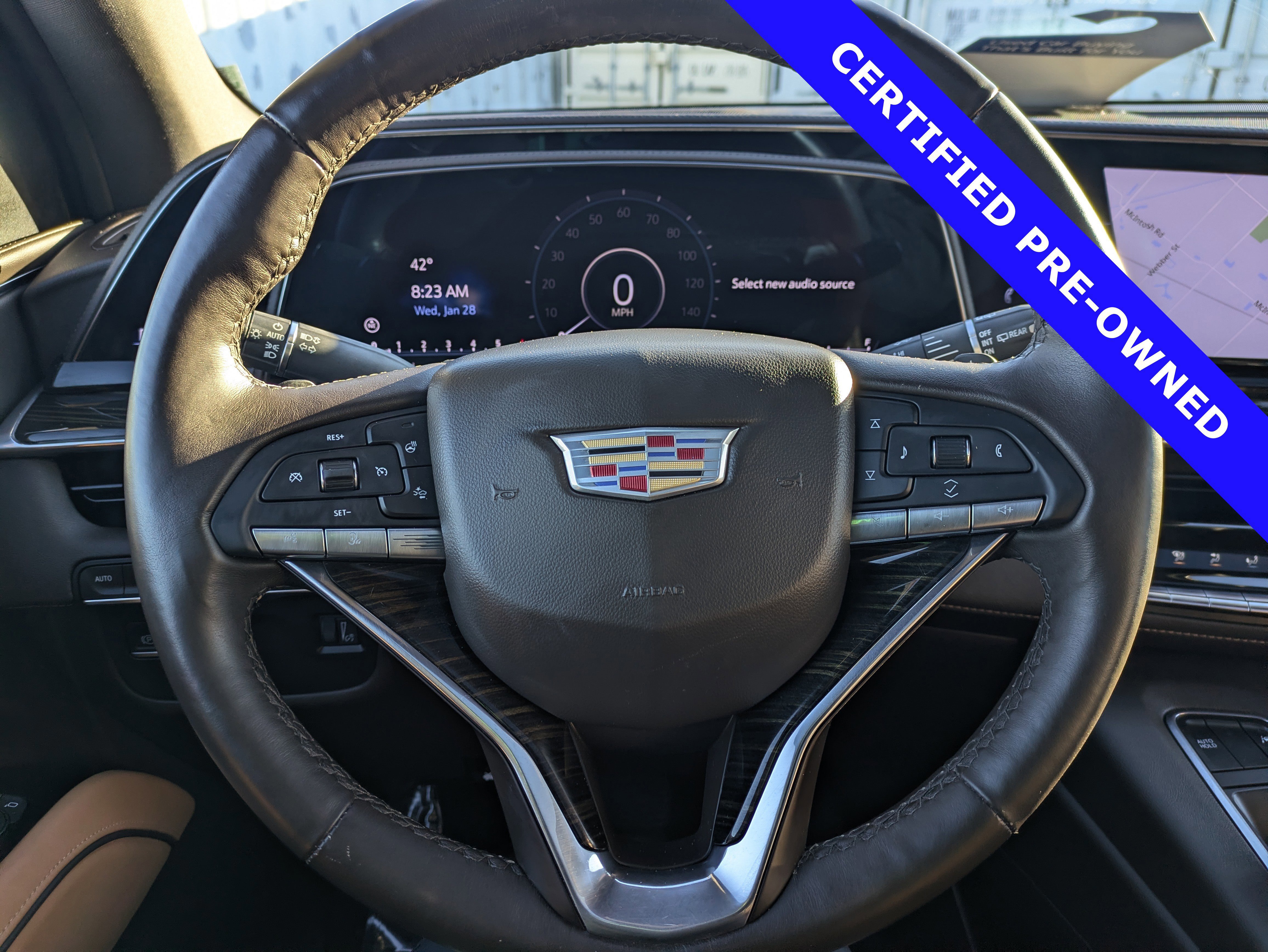 Used 2022 Cadillac Escalade Premium Luxury image 29