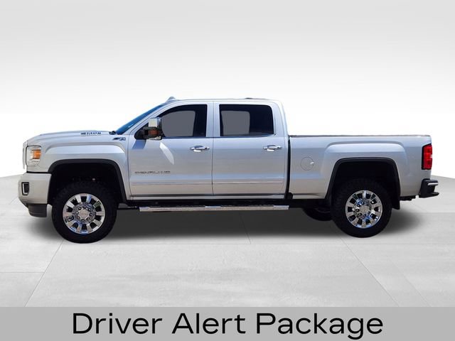 Used 2018 GMC Sierra 2500 Denali w/ Duramax Plus Package AWD/4WD image 6