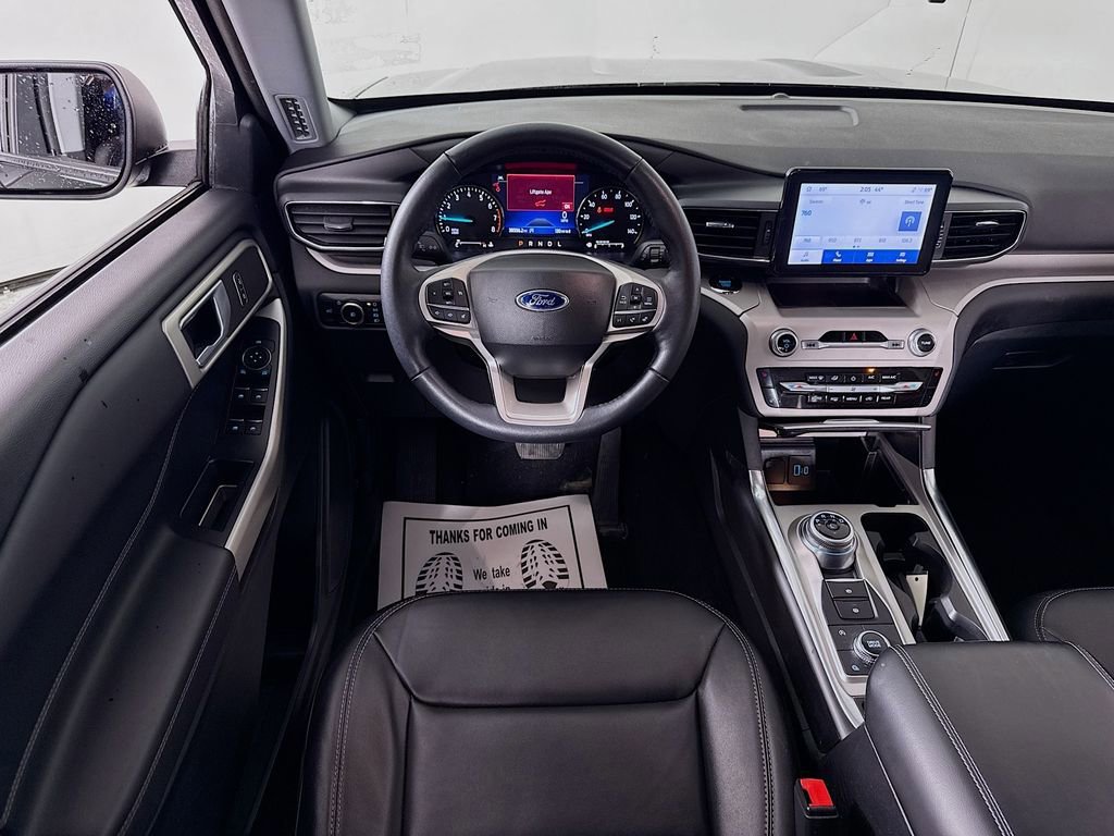 Certified 2023 Ford Explorer XLT w/ Equipment Group 202A image 10