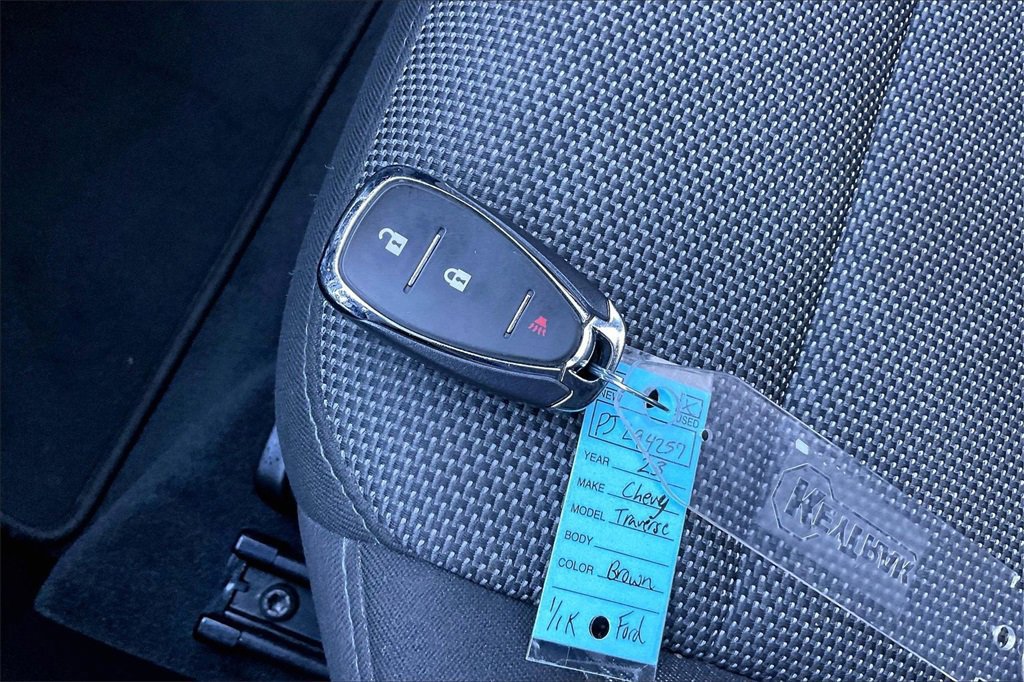 Used 2023 Chevrolet Traverse LT image 36