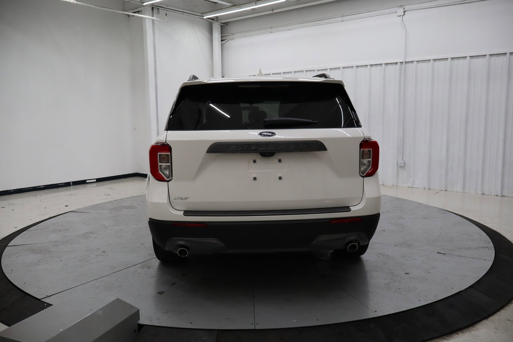 Certified 2023 Ford Explorer XLT w/ Equipment Group 202A image 6