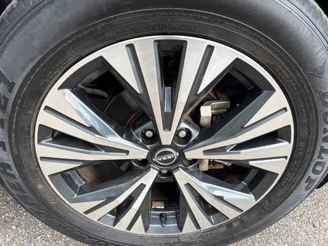 Used 2023 Nissan Rogue SV AWD/4WD image 13