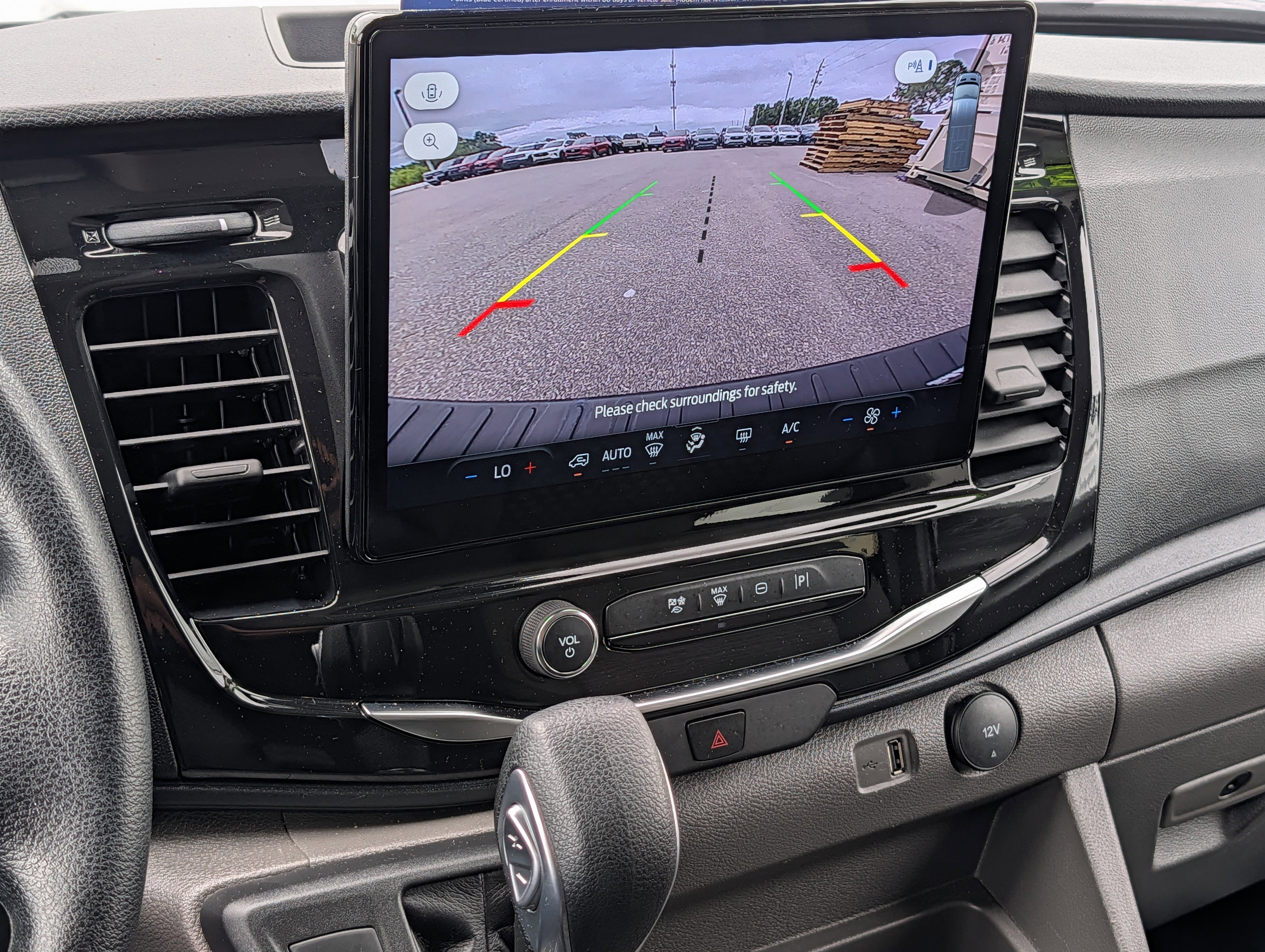 Certified 2025 Ford Transit 350 XLT RWD image 27