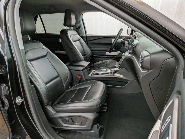 Certified 2023 Ford Explorer XLT w/ Equipment Group 202A AWD/4WD image 23
