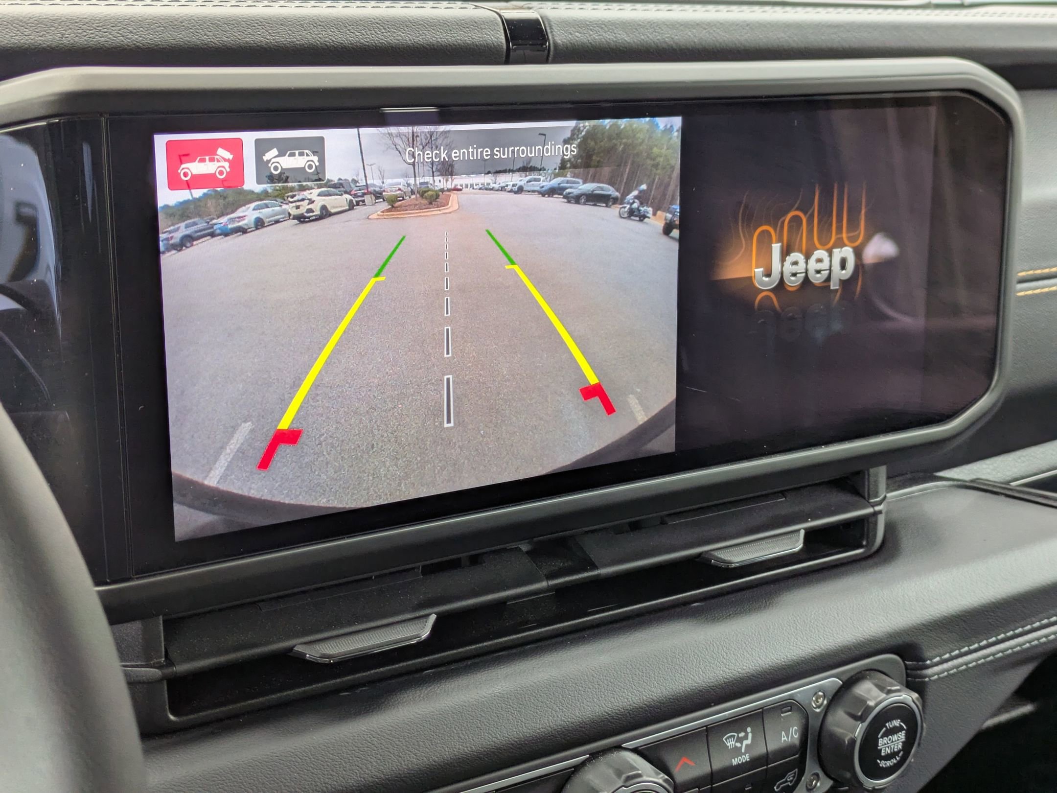 Used 2024 Jeep Wrangler Unlimited Sahara w/ Technology Group image 20